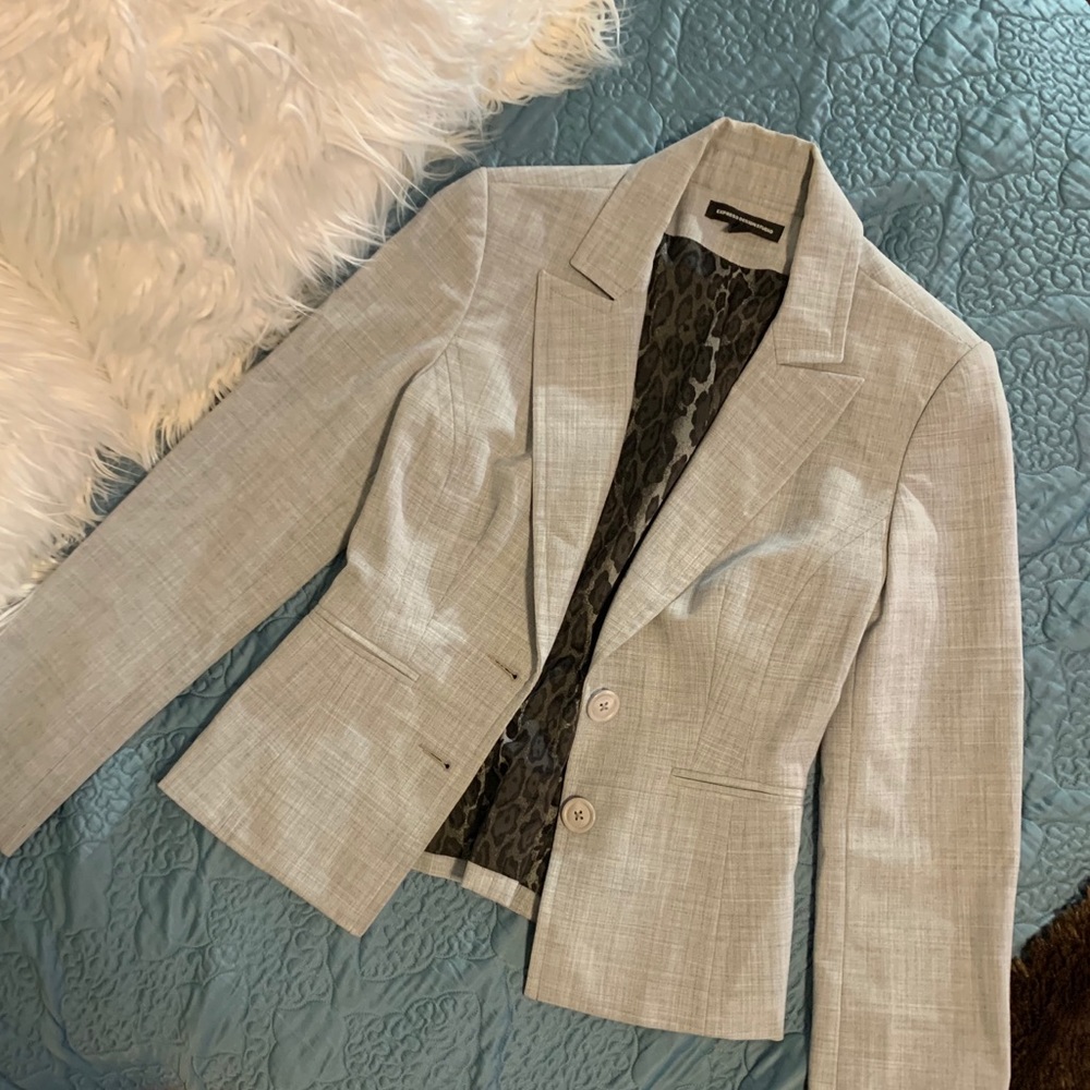 Gorgeous Fitted Light Gray Blazer